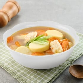 Bộ Bát Đĩa Hoa Mặt Trời Lớn Nhựa Phíp Việt Nhật 6836 — ảnh thu nhỏ 1