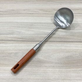 Vá Xào Inox Cán Gỗ Nhà Hàng - Ảnh 1