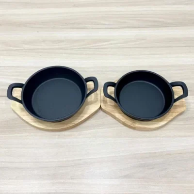 Đĩa gang nướng tròn 24cm tay cầm bít tết bò né