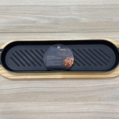 Đĩa gang nướng bít tết 28cm có tay cầm và đế gỗ